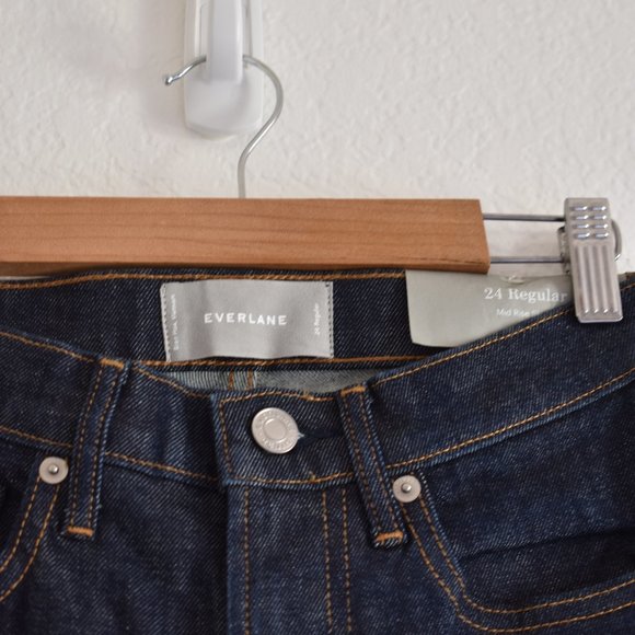 Everlane The Mid-Rise Skinny Jean in Dark Indigo - Picture 6 of 8